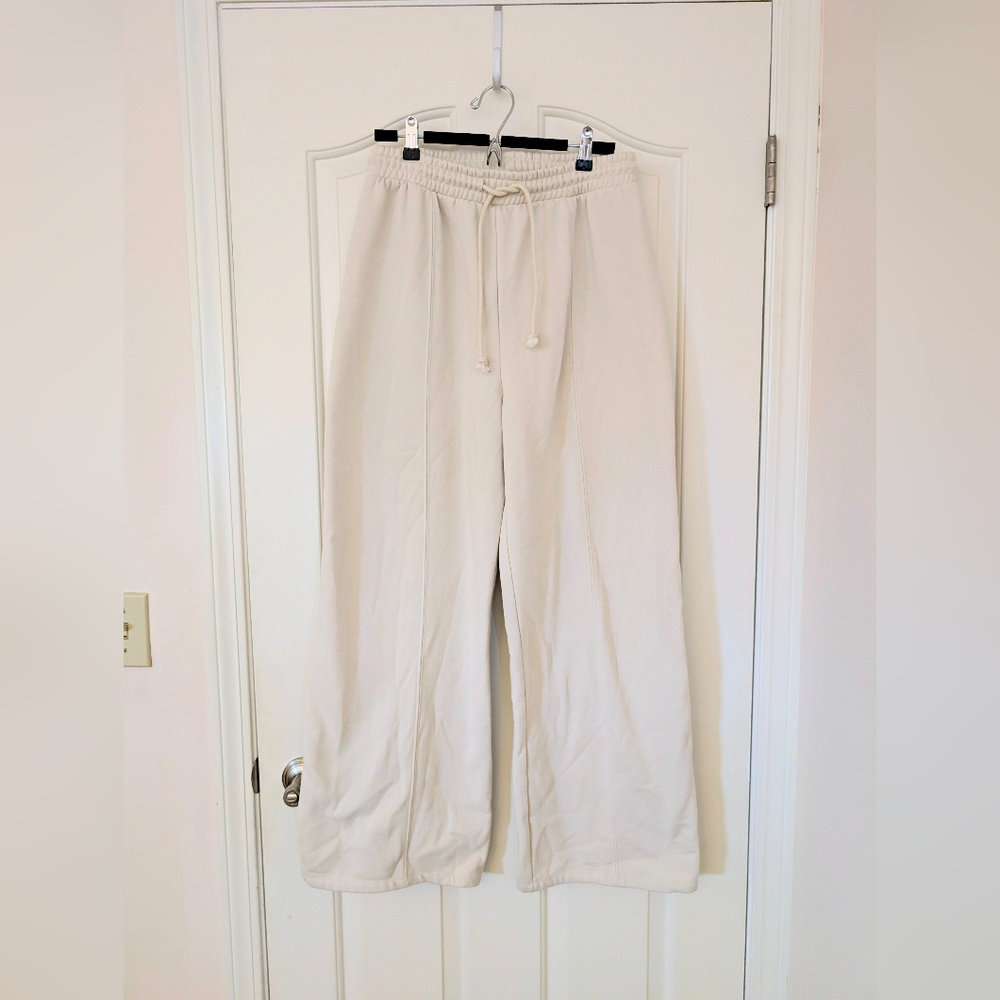 Zara Wide Leg Jogger Cream Size Large